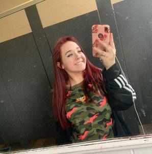 Meet your Posher, Katelyn